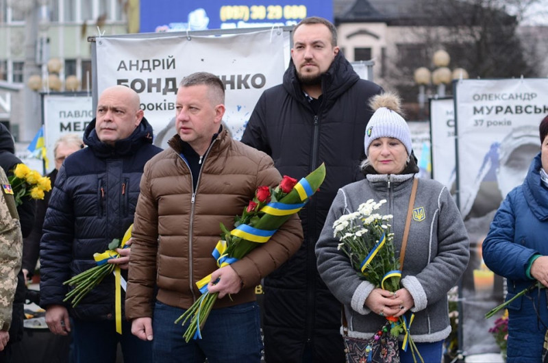 Героїчно загинув в епіцентрі бойових дій: на Волині попрощалися із добровольцем Андрієм Відніком