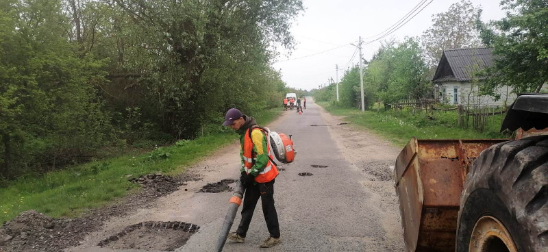 У Шацькій громаді ремонтують розбиті дороги
