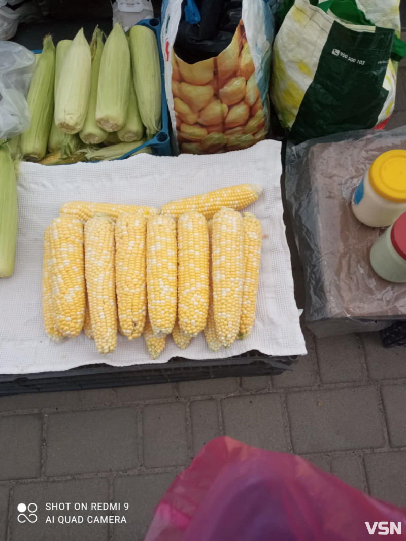 Ціна впала: скільки коштує кукурудза на ринку у місті на Волині