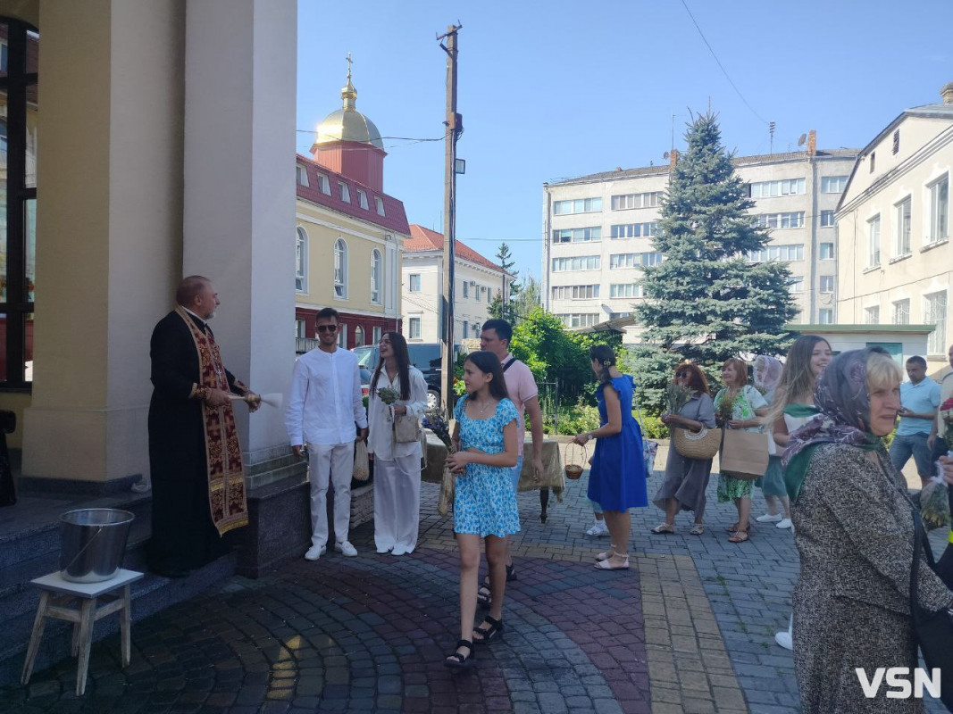 Як у Луцьку відзначають Маковія та що святять. Фоторепортаж