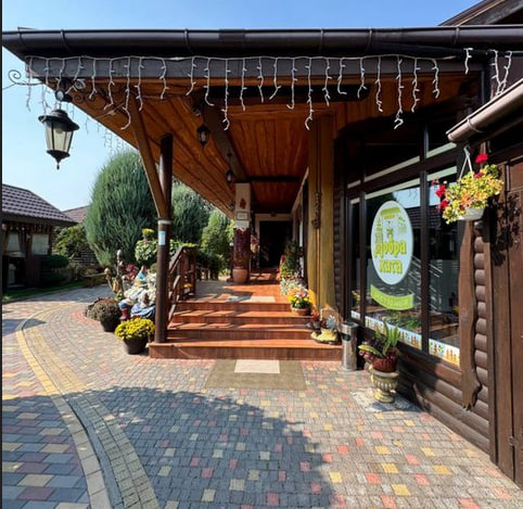 Біля Луцька продають популярний ресторан з альтанками за 600 тисяч доларів