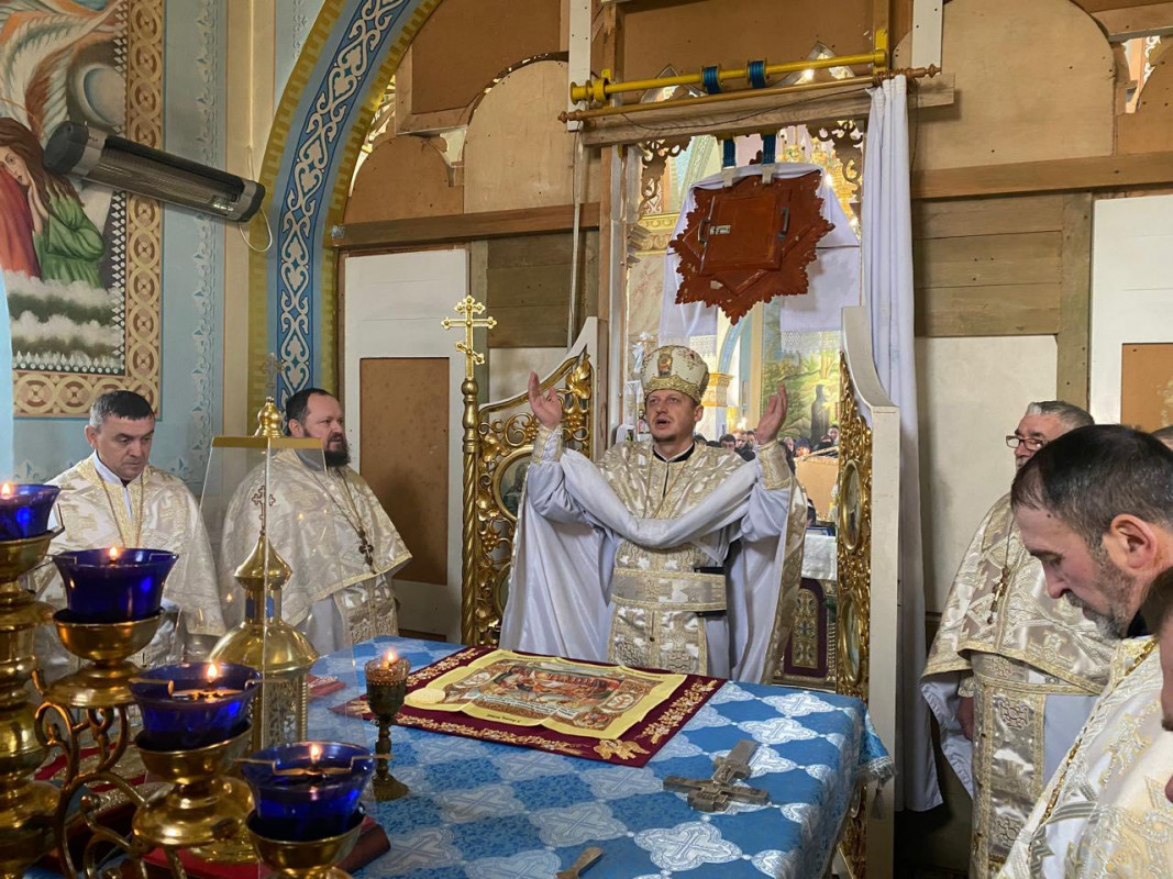 Перший український священник у місті: на Волині поховали протоієрея храму ПЦУ