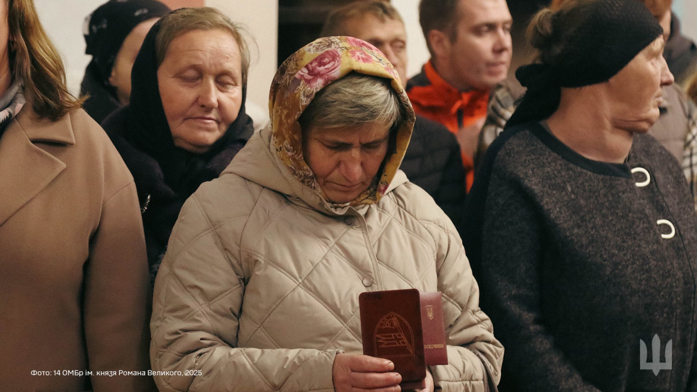 Поминальна церемонія у Луцьку: Князівська бригада вручила почесні відзнаки родинам загиблих Героїв