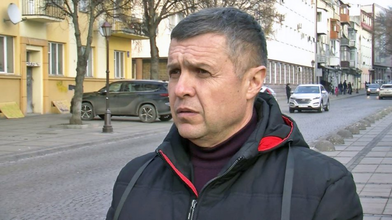 Ракетний обстріл у Луцьку: як відновлюють будинки