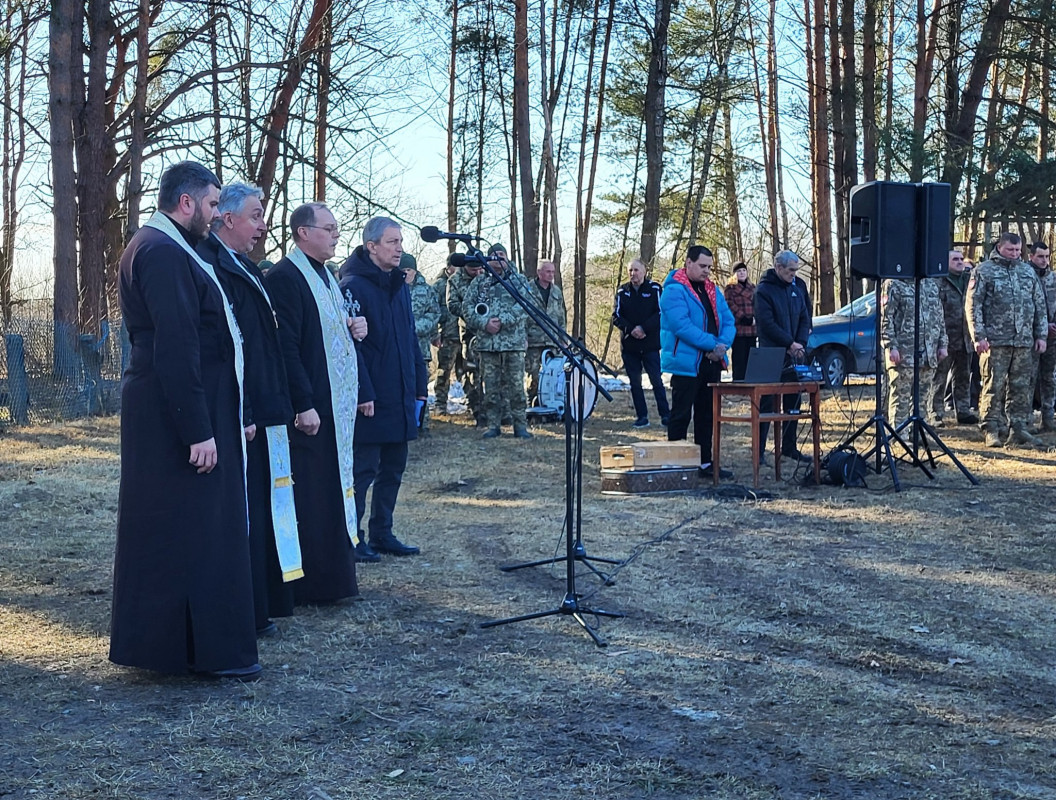На Волині провели в останню дорогу 28-річного Героя Тараса Мельника
