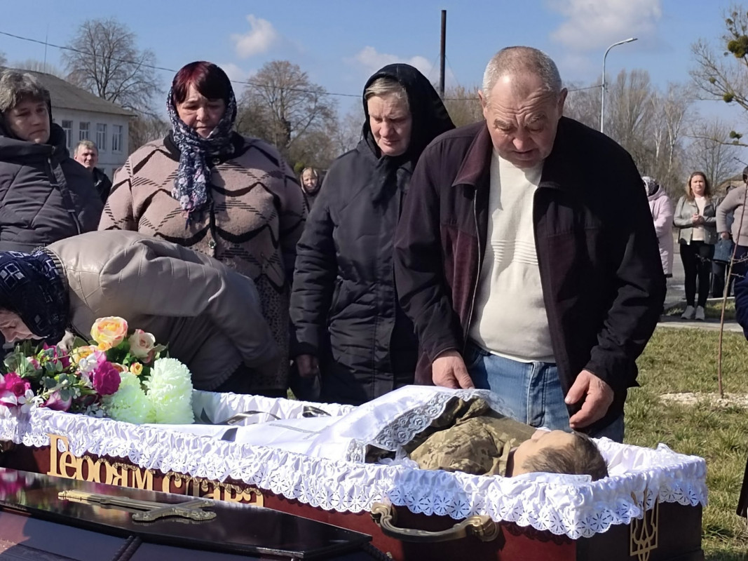 Життя обірвалось на Донеччині: волиняни попрощались з Героєм Миколою Тимощуком