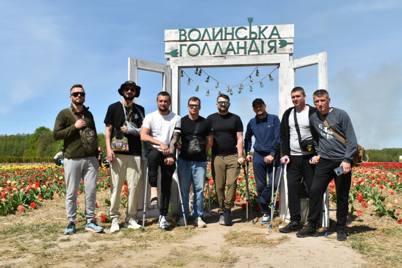 Життя попри війну: як «Волинська Голландія» приймала військових