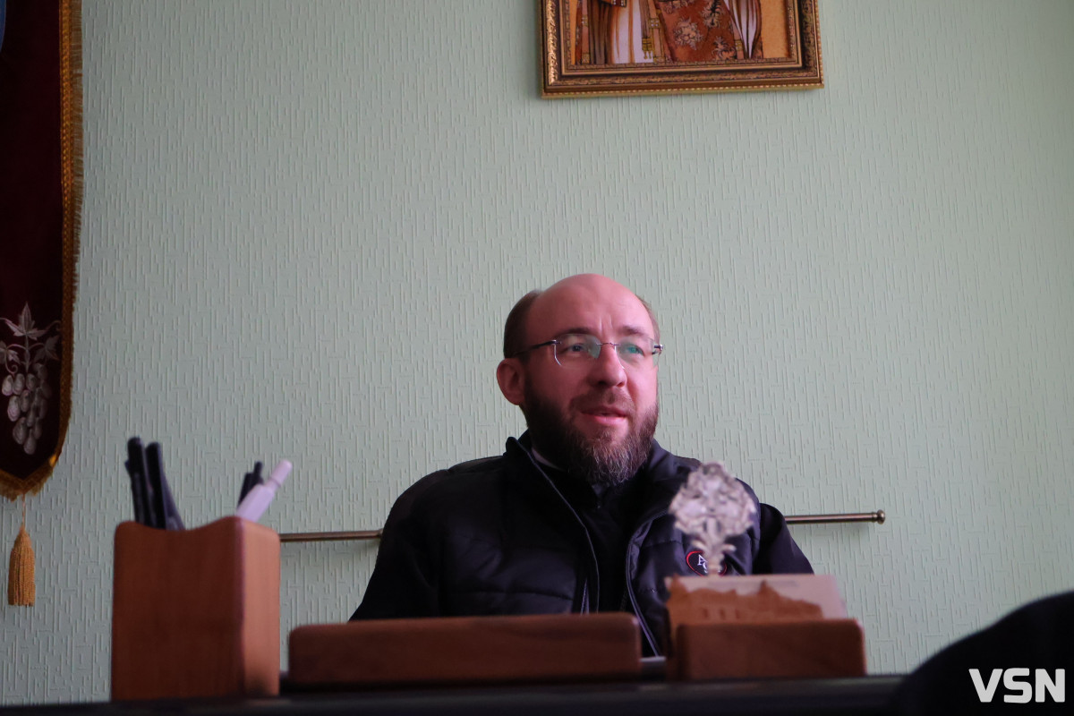 «Різдво — це перемога життя над смертю»: луцький священнослужитель про Різдво Христове