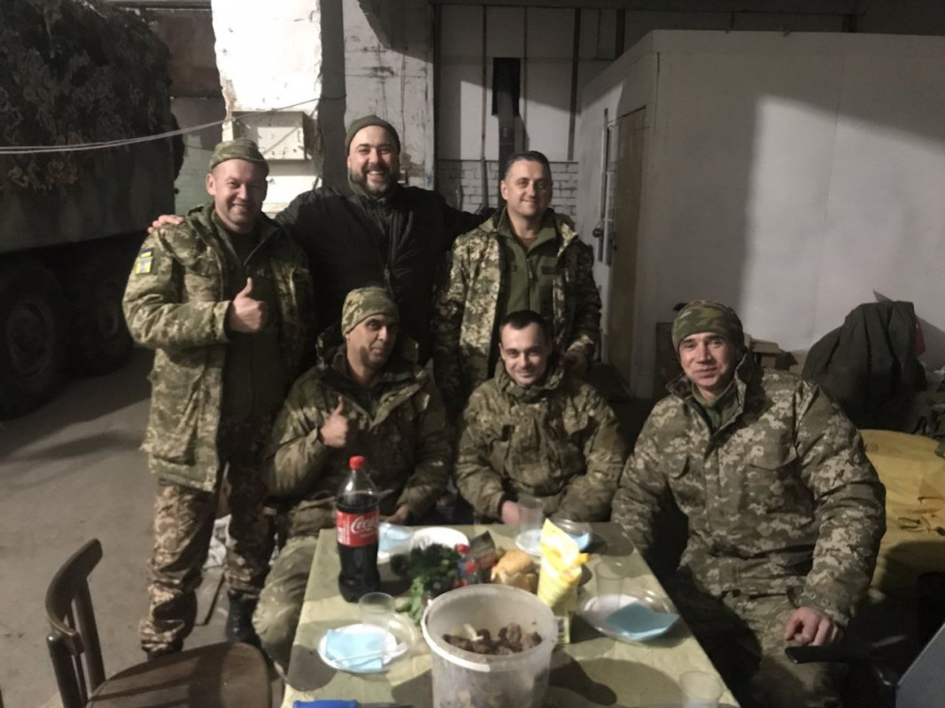 «Який рік — такі й прикраси»: ветеран Олександр Мурашов з Луцька про свята на фронті