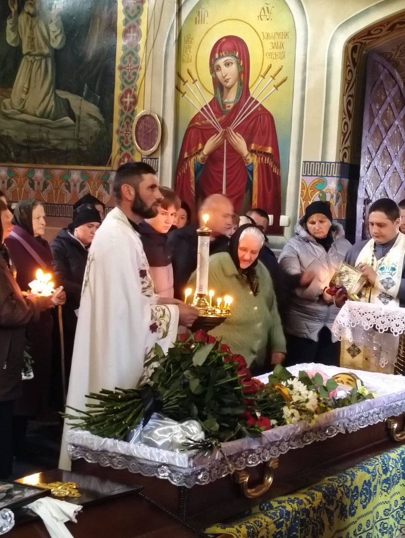 Життя обірвалось внаслідок важких поранень: на Волині попрощались з Героєм Володимиром Андрійчуком