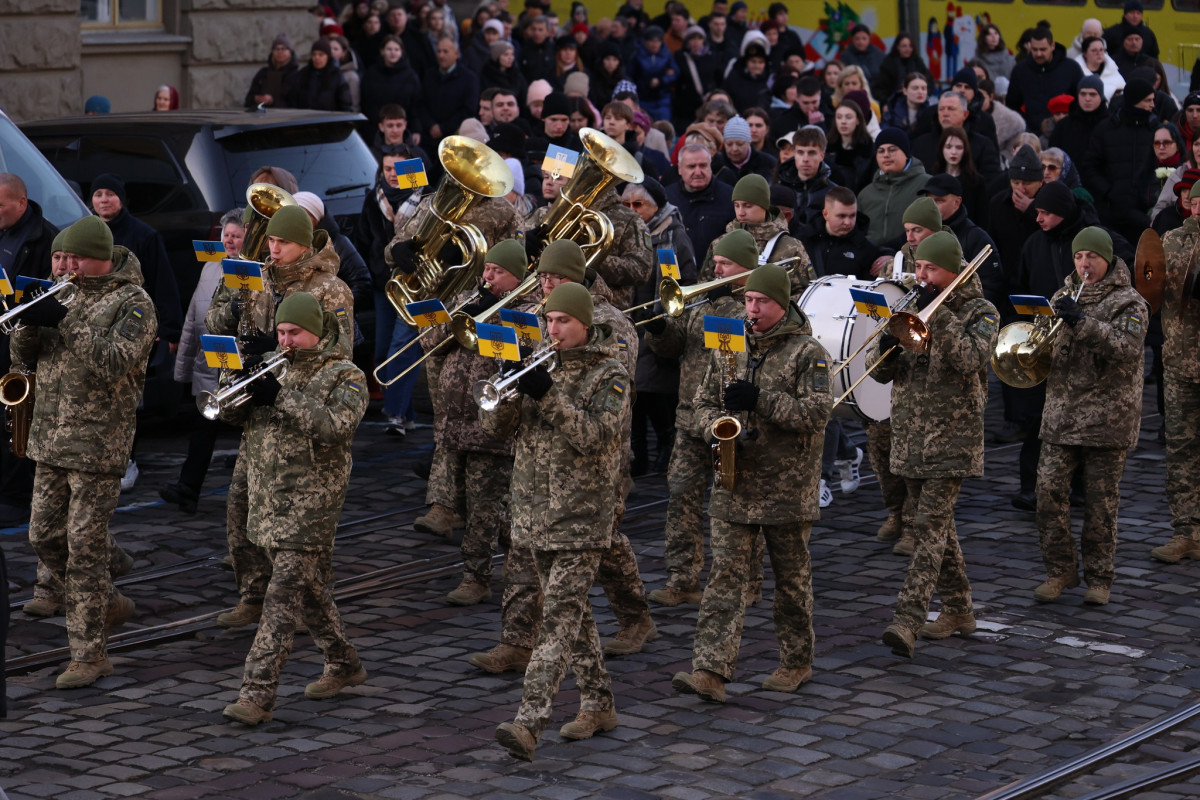 Військовий оркестр Волині провів в останню путь народного артиста Степана Гігу