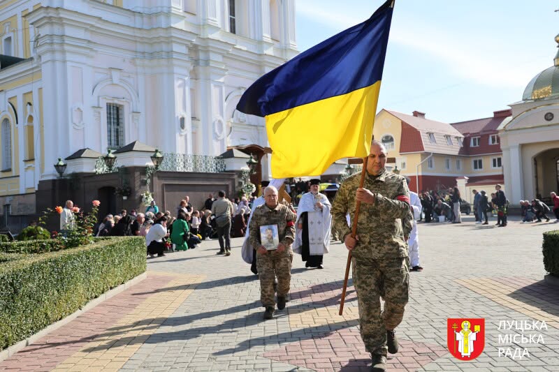 Двоє захисників повернулися додому назавжди: у Луцьку попрощалися з Василем Тихим і Максимом Василевським