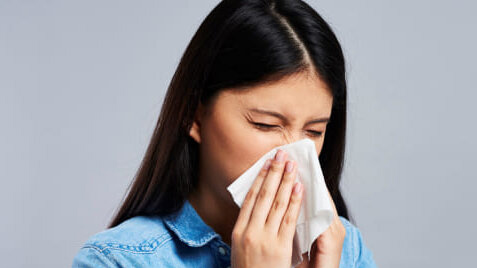 У Луцьку фіксують короткочасні симптоми застуди: лікарка пояснила, що це може бути