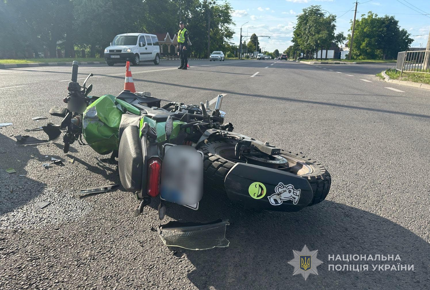 У Луцьку водій автомобіля Fiat зіткнувся із мотоциклом: двоє людей травмувалося