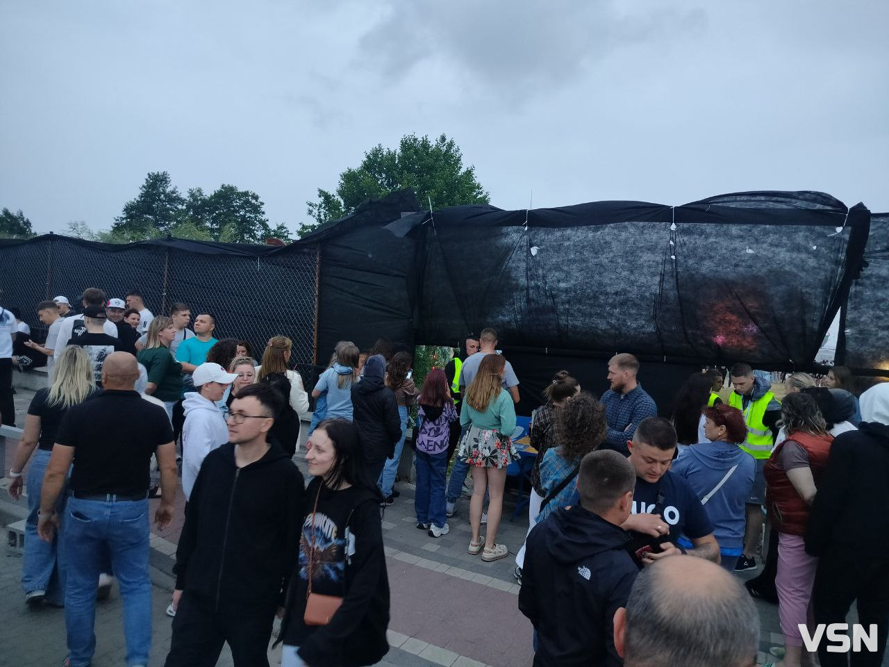 Анна Трінчер заспівала на «Світязь Фесті» - люди слухали навіть за парканом