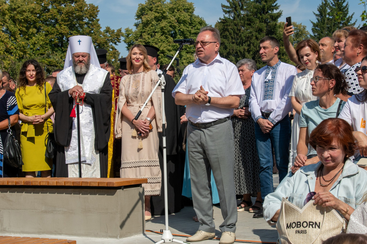 Волинські студенти розпочали навчальний рік: урочистості для першокурсників медінституту та ЛНТУ