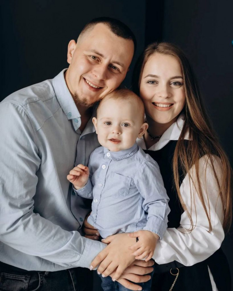 Поки чоловік служить - вона надихає: історія волинянки, що творить красу й підтримує військо