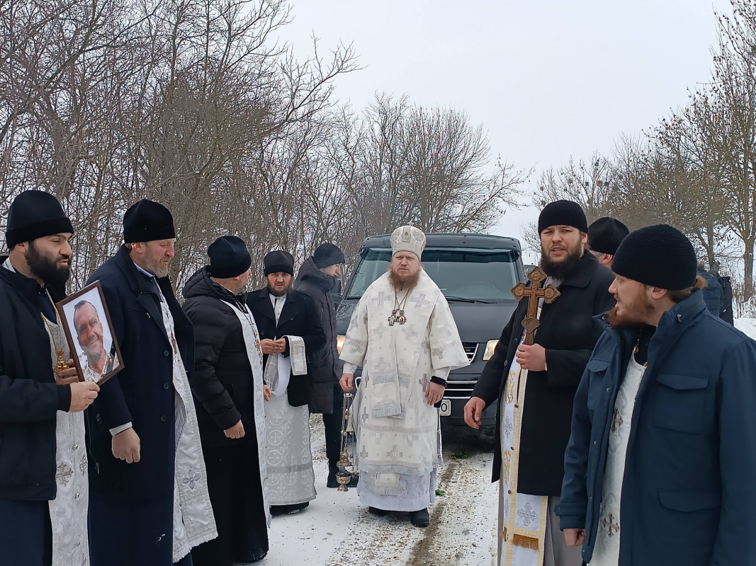 Тривалий час вважався зниклим безвісти: на Волині попрощалися з Героєм Володимиром Вакульчуком