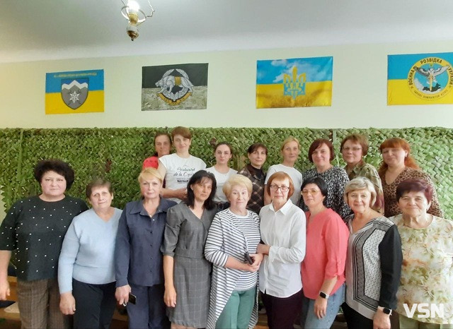 Волонтери центру «Крила матері» сплели 63 тисячі квадратних метрів маскувальної сітки