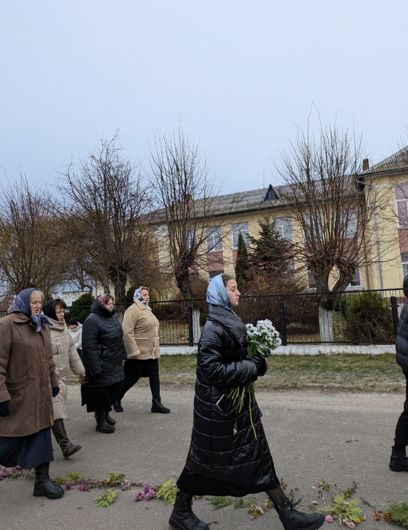 Був єдиним сином у матері: на Волині попрощалися із 28-річним Героєм Валентином Поліщуком