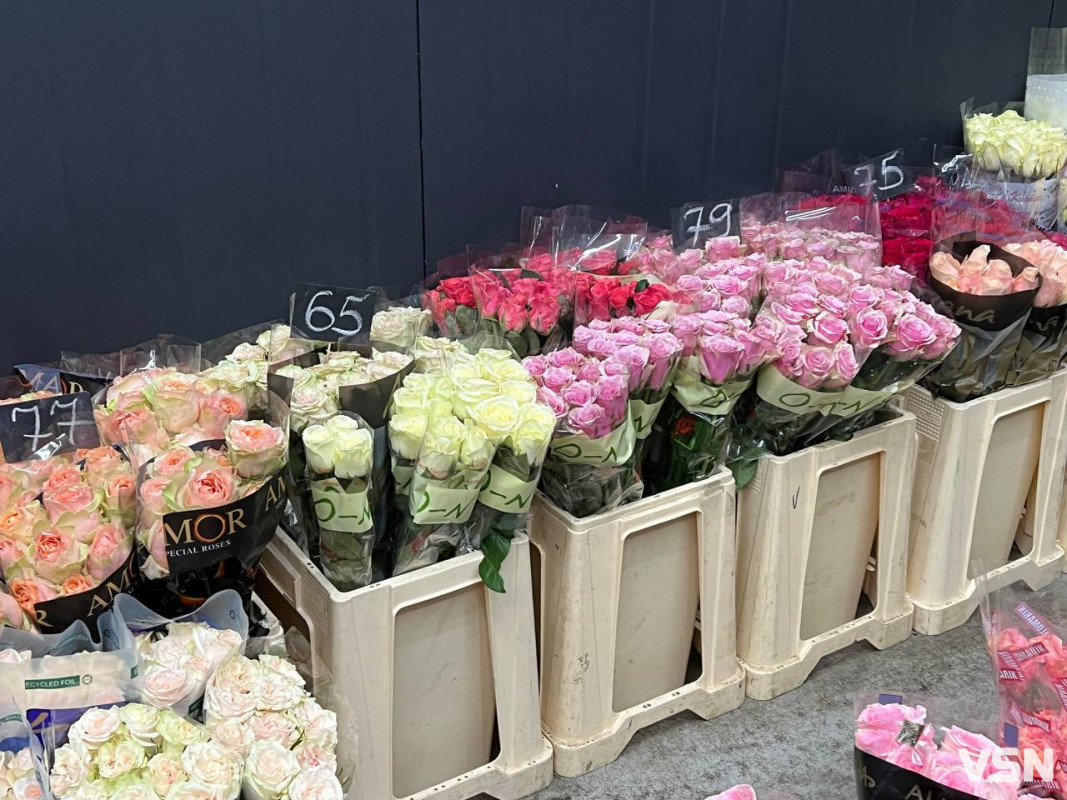 Скільки коштують квіти на 8 березня у Луцьку?