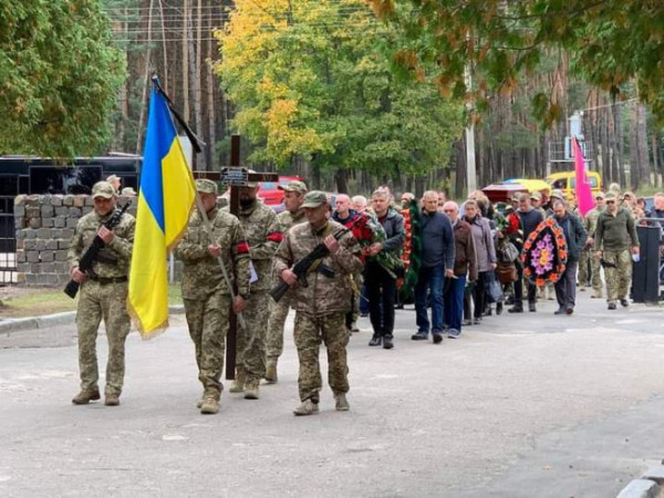 Більше 20 років служив у волинській бригаді: поховали загиблого Героя Олександра Винокурова