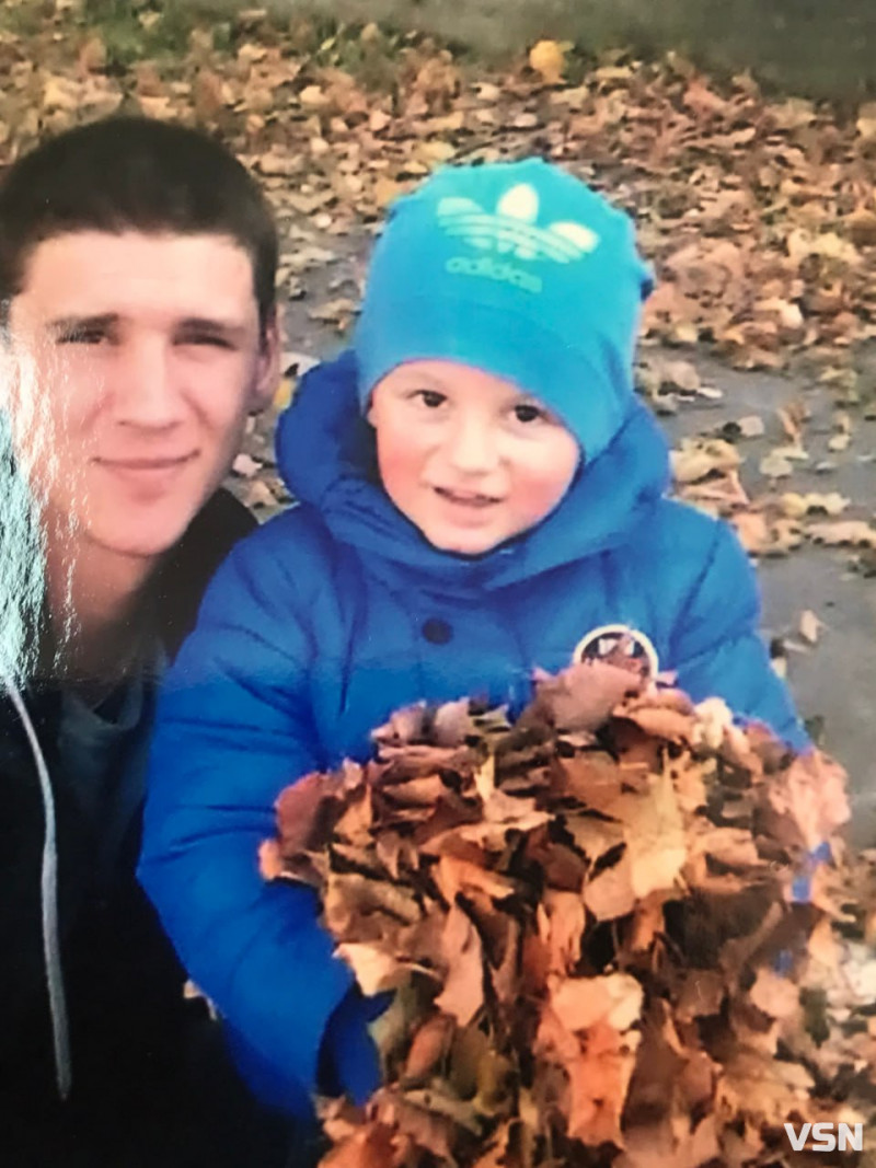 Не хотів, щоб було соромно дивитися синові в очі, тому повернувся з-за кордону захищати країну: спогади про сапера з Волині, якому назавжди 33