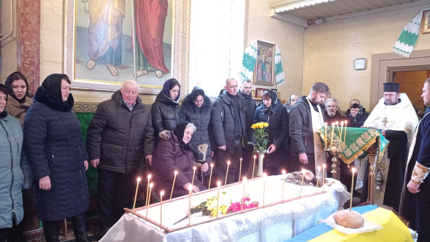 У громаді на Волині провели в останню дорогу захисника України Миколу Семенюка