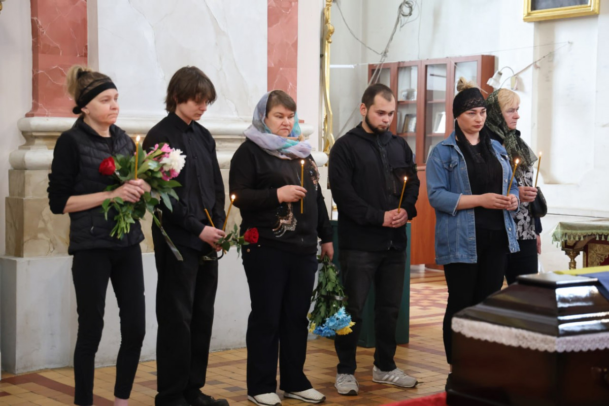 У Луцьку провели в останню путь Валерія Ткачука: захисник поліг понад півтора року тому