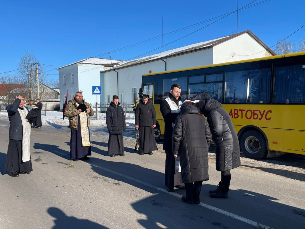 Навіки 33: на Волині попрощалися з військовослужбовцем Валентином Дмитруком