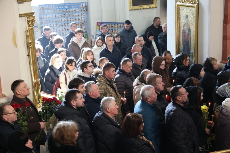 У Луцьку попрощалися з Героями Євгенієм Філясом та Тарасом Медведчуком