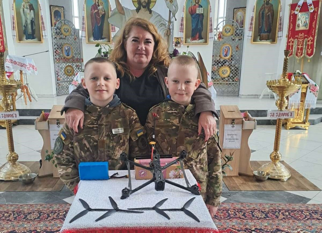 Канікули для допомоги: на Волині діти купили два дрони для захисників України