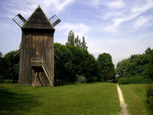 Куди поїхати з Луцька на вихідні: підбірка локацій для відпочинку