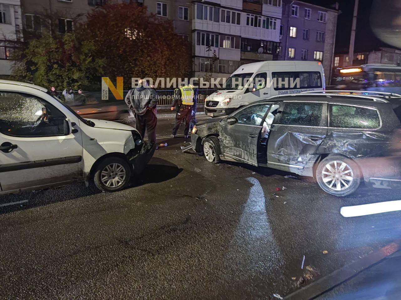 Постраждали 5 людей: подробиці масштабної аварії у Луцьку