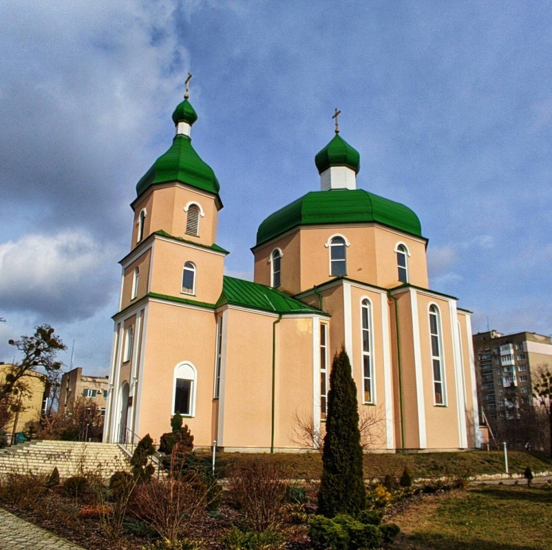 Від інспектора райвно до настоятеля собору: історія священника з Волині, який протягом 30 років не зрадив покликання