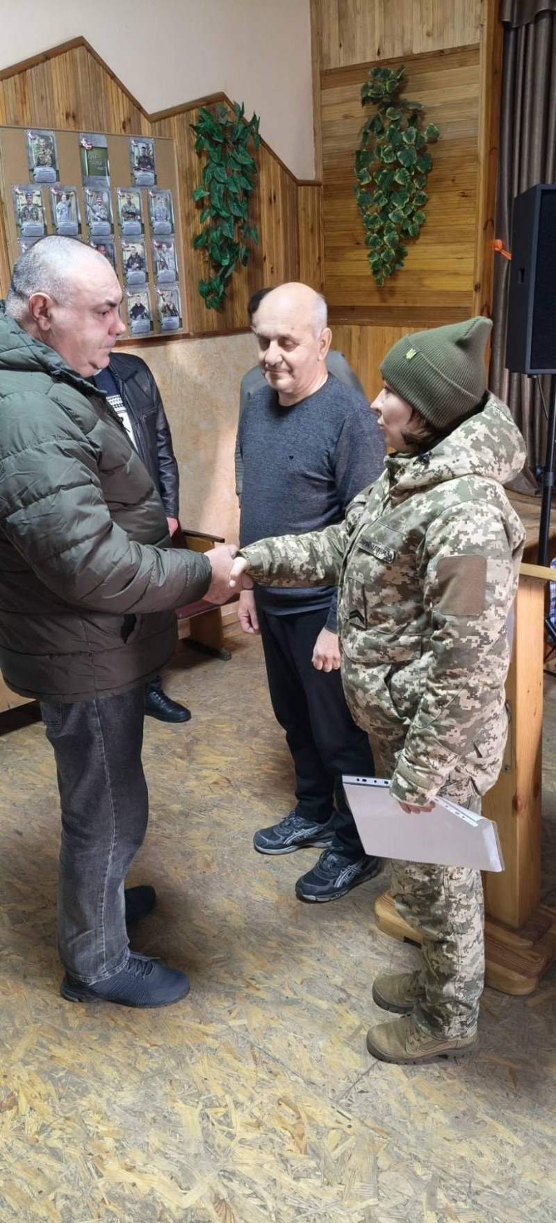 На Волині родині загиблого воїна вручили посмертний орден «За мужність»