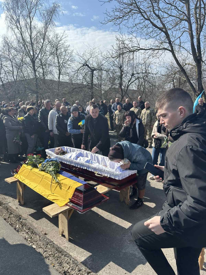 Не витримало серце: на Волині в останню дорогу провели Героя Анатолія Ковальчука