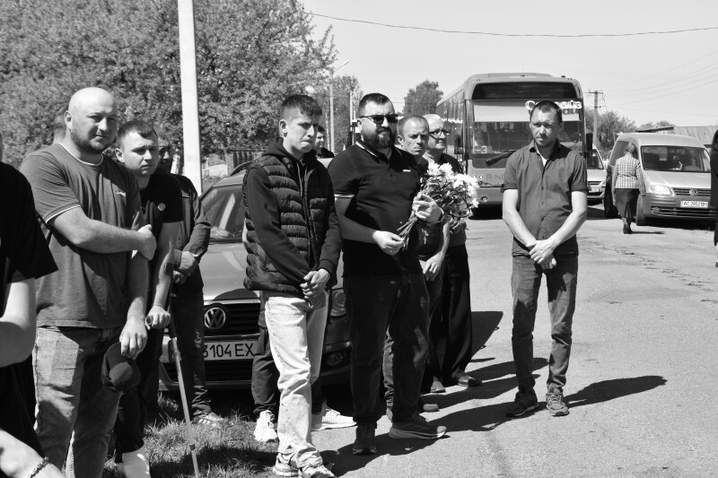 Навіки 38: у Луцькій громаді попрощалися з Героєм Анатолієм Левчуком