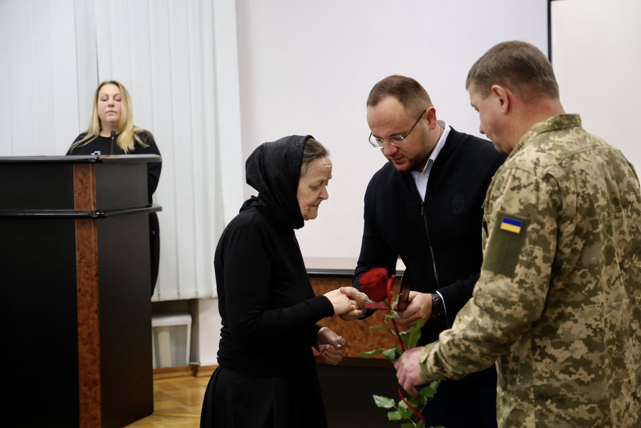 У Луцьку вручили державні нагороди родинам загиблих захисників України