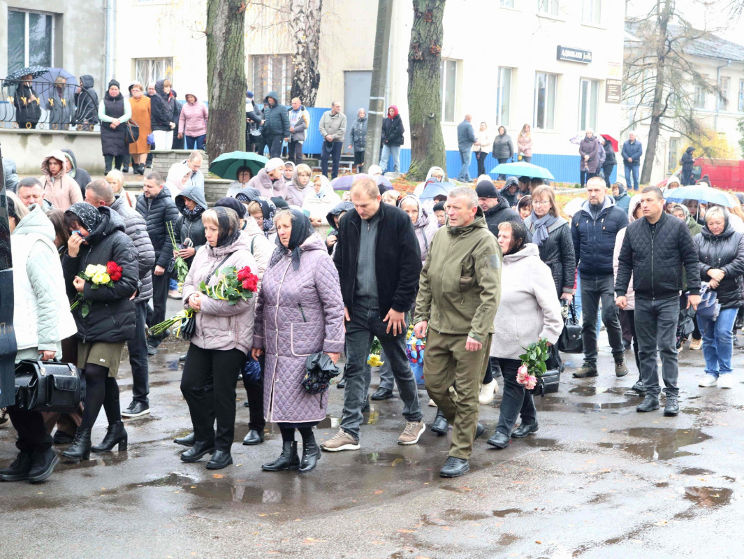 Довгий час вважався зниклим безвісти: на Волині попрощалися з Героєм Валентином Боском