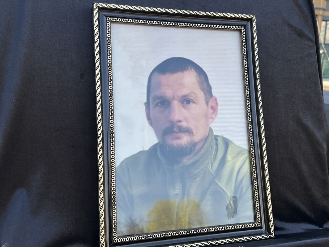 Ковелі у жалобі: громада провела в останню дорогу Героїв — Бориса Нестерука та Олександра Кратюка