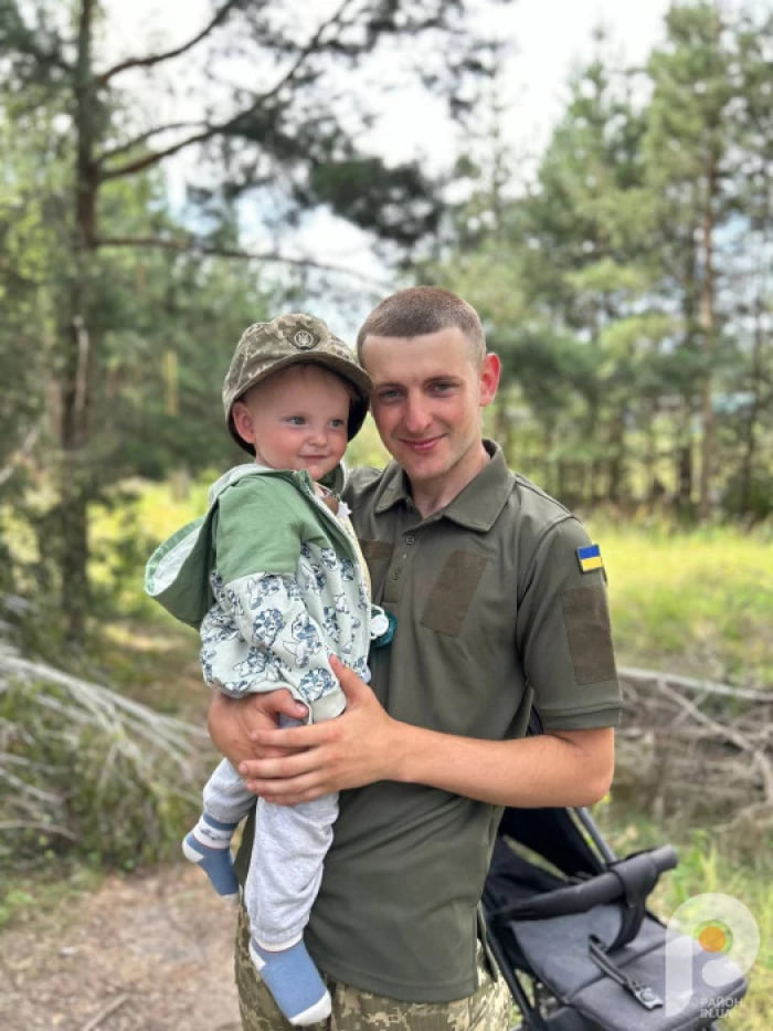 «Я в Україні, я живий, я тебе кохаю»: зворушлива історія полоненого Вадима Козака з Волині