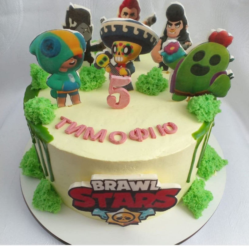 Історія кондитерки з Волині, яка поєднує роботу в дошкільному закладі з власною справою