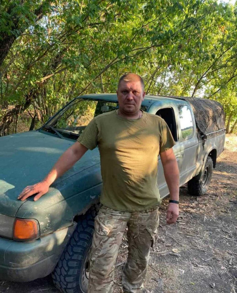 Сотні людей, прапори та квіти: востаннє додому повернувся Герой з Волині Степан Павлович