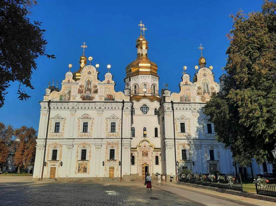 10 туристичних місць, які варто відвідати в Україні