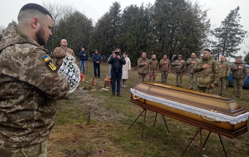 Трагічний день: на Волині попрощалися із Героєм Юрієм Вишневським