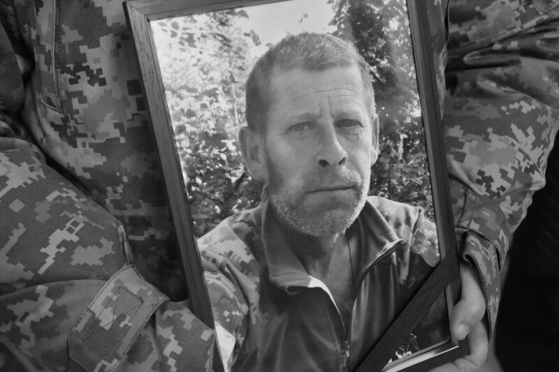 Два прощання в один день: у Луцьку поховали Героїв Вадима Басараба та Сергія Вікторського