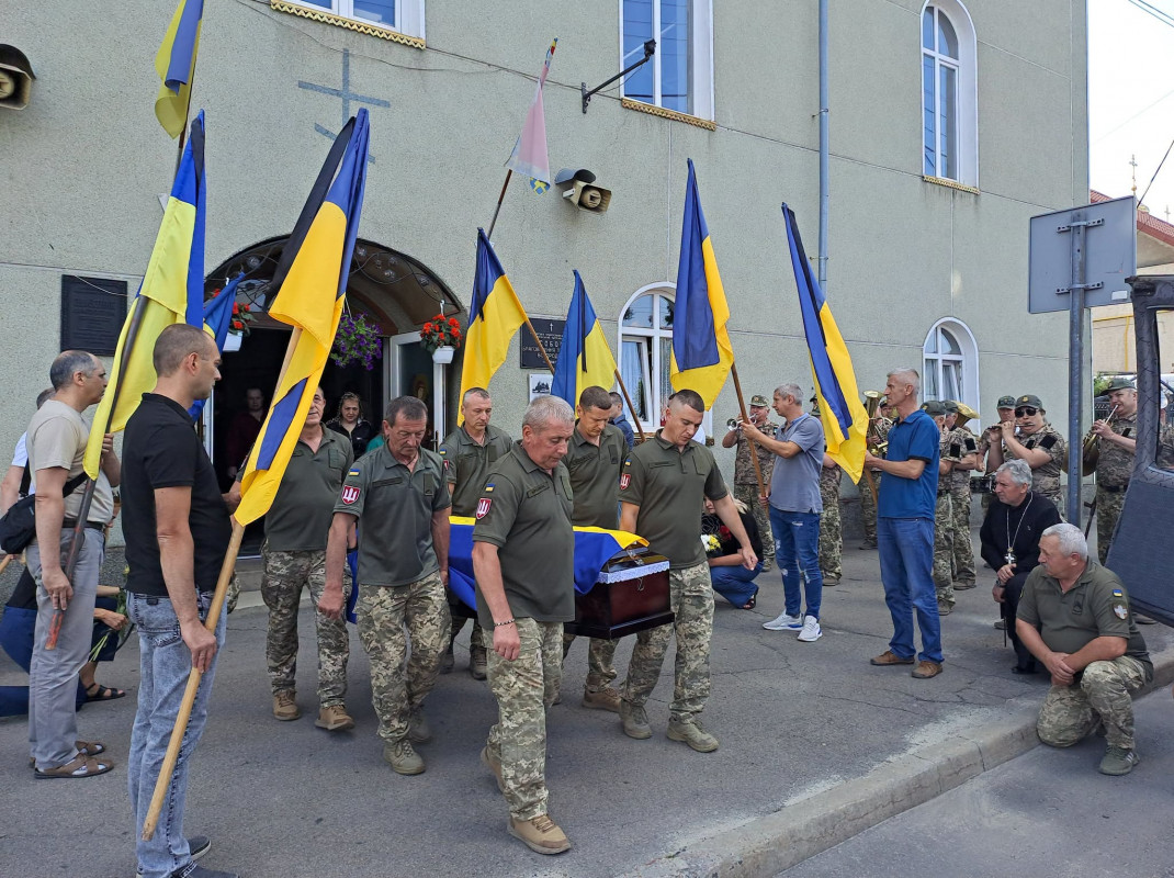 «Йду на завдання. Не знаю, чи повернуся»: на Волині поховали Героя Андрія Повха, який понад 20 місяців вважався зниклим безвісти