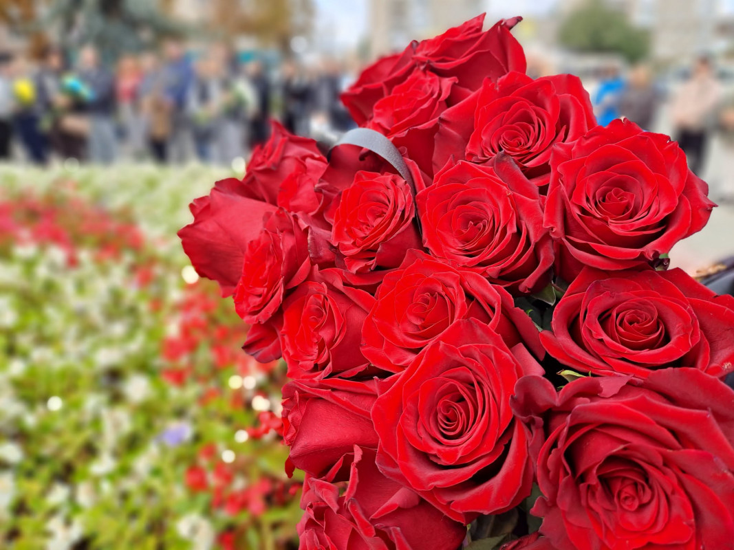 На Волині попрощалися з 33-річним морпіхом Павлом Коломійчуком, який загинув у ДТП
