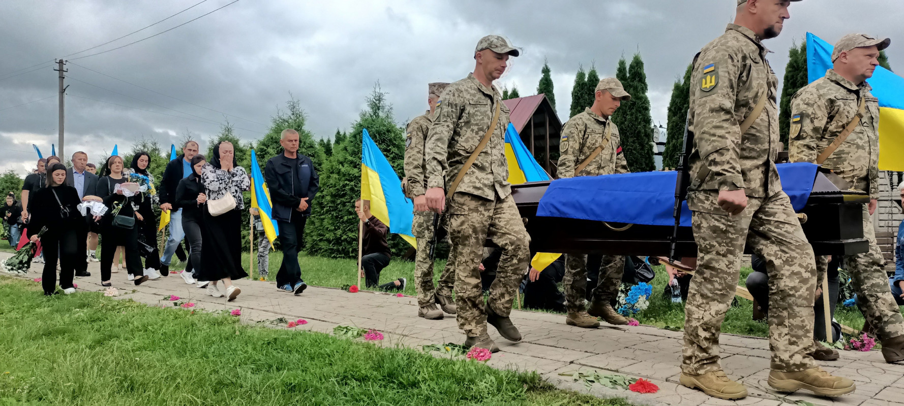 3-річна донечка втратила батька: на Волині віддали останню шану молодому Герою Гнату Валеру